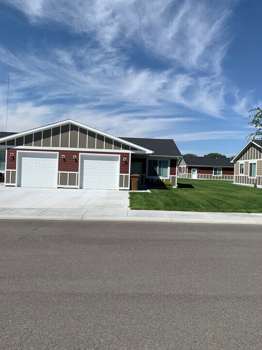 Southwest Patio Home Apartments in Chubbuck, ID - Foto de edificio