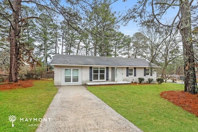 7018 Green Valley Ln in Riverdale, GA - Building Photo - Building Photo