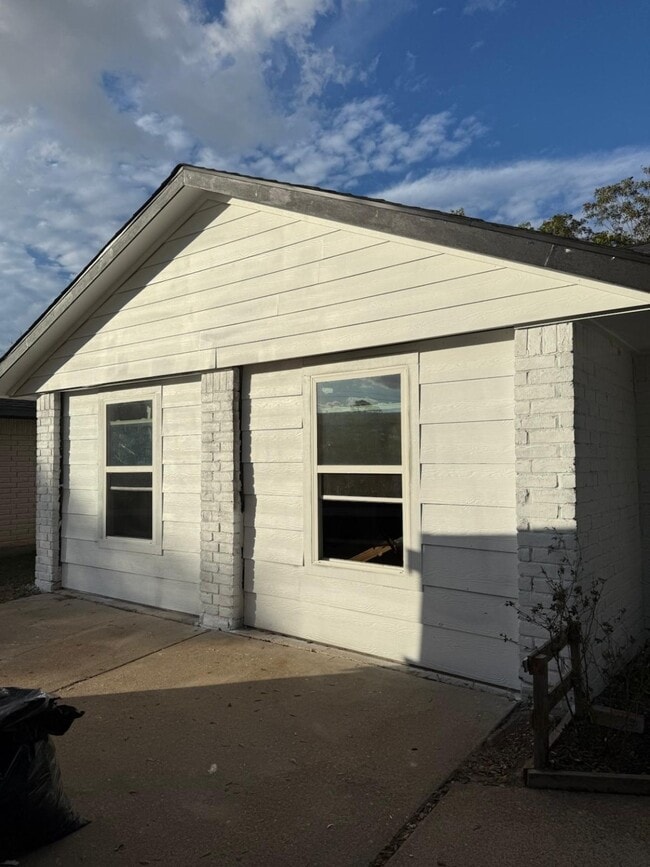 7622 Williams St in Houston, TX - Foto de edificio - Building Photo