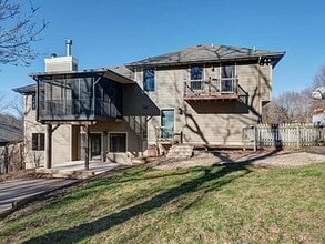 522 E McArthur Dr in Springfield, MO - Building Photo - Building Photo