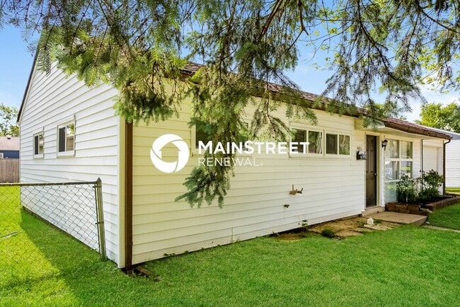 4851 N Kenyon Dr in Indianapolis, IN - Building Photo - Building Photo