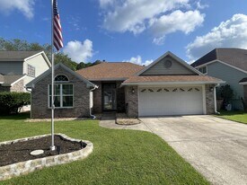 1902 Mistral Ln W in Fort Walton Beach, FL - Building Photo