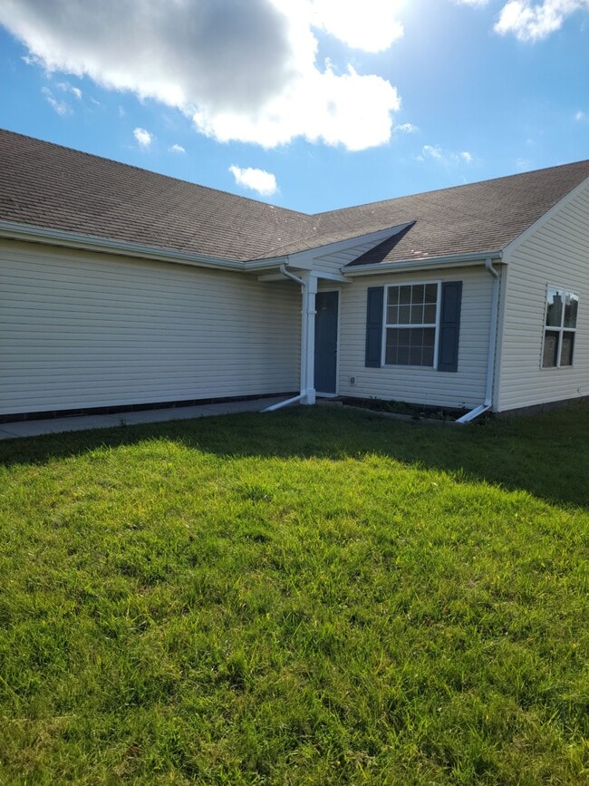 1607 Tooley Ct in Kokomo, IN - Building Photo - Building Photo