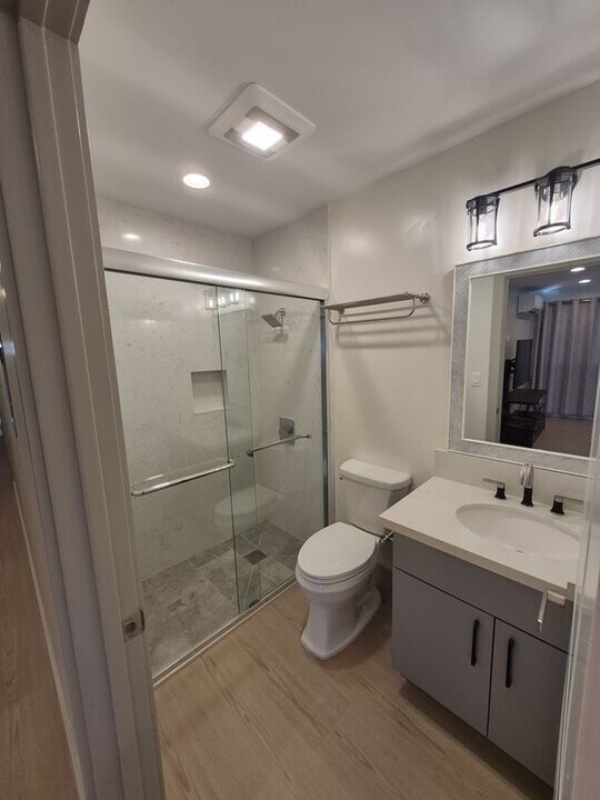 1225 Center St in Honolulu, HI - Building Photo