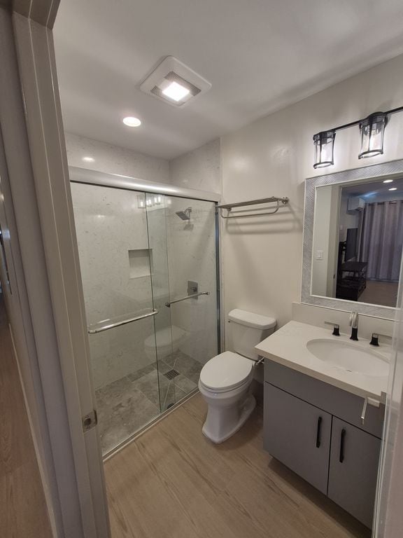 property at 1225 Center St