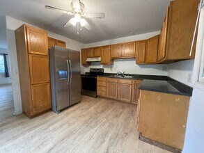 4211 Beechmount Ave in Portage, MI - Building Photo - Building Photo