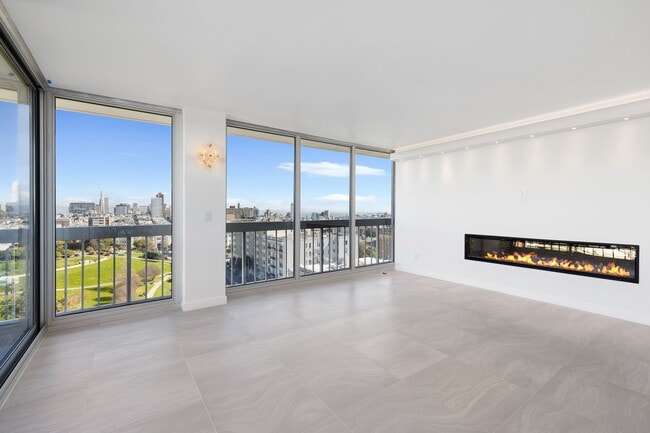 2200 Sacramento St in San Francisco, CA - Building Photo - Building Photo