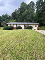 4 Westwood Dr in Asheville, NC - Building Photo