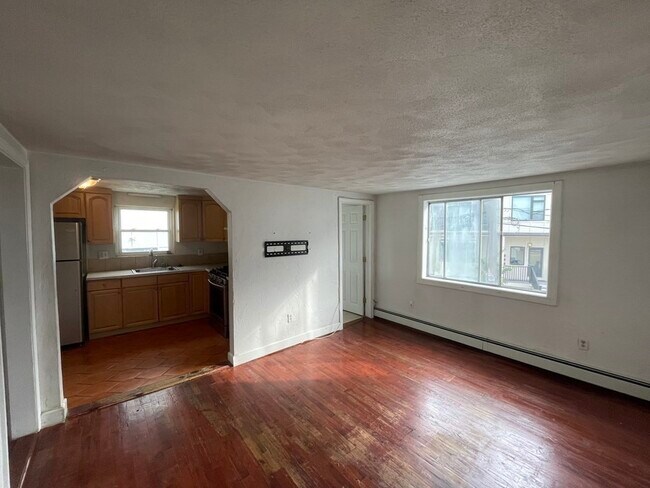 30 Murdock St, Unit 2