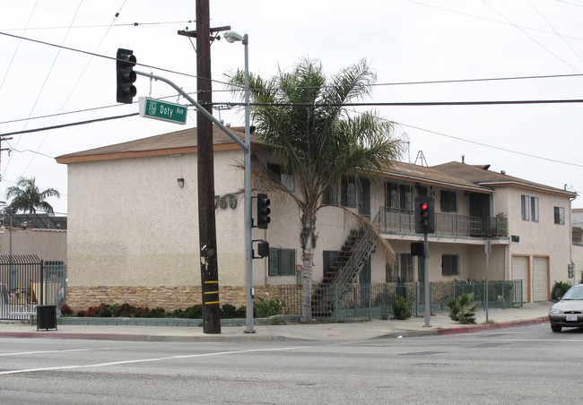 3760 El Segundo Blvd in Hawthorne, CA - Building Photo - Building Photo