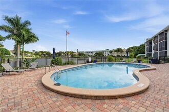 855 Ketch Dr in Naples, FL - Building Photo - Building Photo