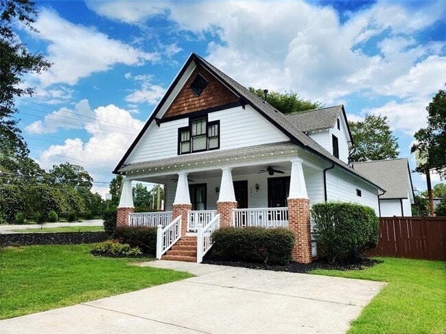 property at 286 Morgan Pl SE