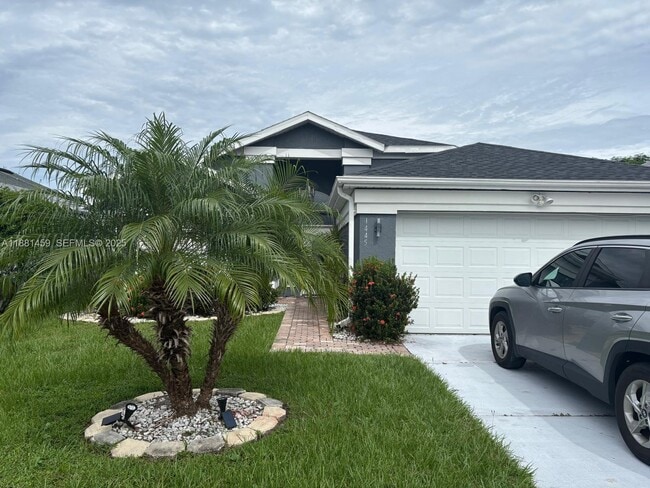 property at 1445 Avleigh Cir