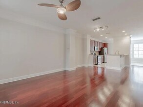 9823 Tapestry Park Circle in Jacksonville, FL - Building Photo - Building Photo