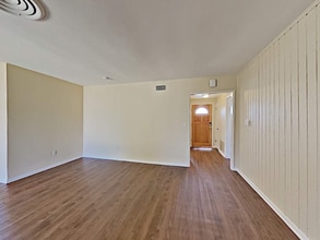 9256 Swinton Ave in Los Angeles, CA - Building Photo - Building Photo