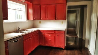 517 W Broadway Ave in Montesano, WA - Building Photo