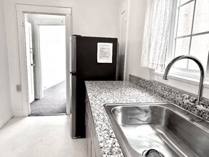 2818 Telegraph Ave, Unit 26 in Berkeley, CA - Building Photo - Building Photo