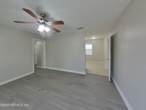 10506 Dodd Rd in Jacksonville, FL - Building Photo - Building Photo