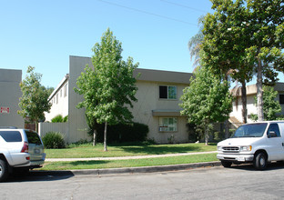 1934 E Wilson Ave in Orange, CA - Building Photo - Building Photo