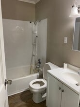 2460 S 11th St in Springfield, IL - Building Photo - Building Photo