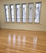 2336 E 68th St in Chicago, IL - Building Photo - Building Photo