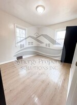 467 Collins Dr in Mansfield, OH - Building Photo