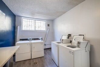 1275 Federal Ave in Los Angeles, CA - Building Photo - Building Photo