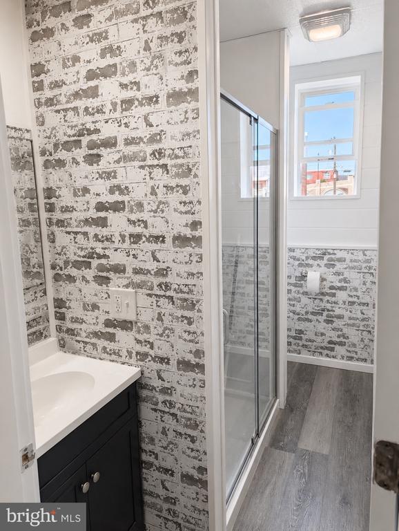 property at 227 N 8th St