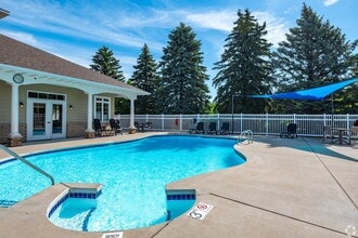 Scheuring Heights Apartments in De Pere, WI - Foto de edificio - Building Photo