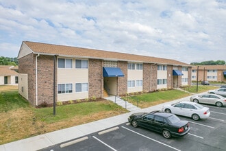 Pebble Stone Gardens in Newport News, VA - Foto de edificio - Building Photo