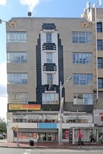 162-24 Jamaica Ave in Jamaica, NY - Building Photo - Building Photo