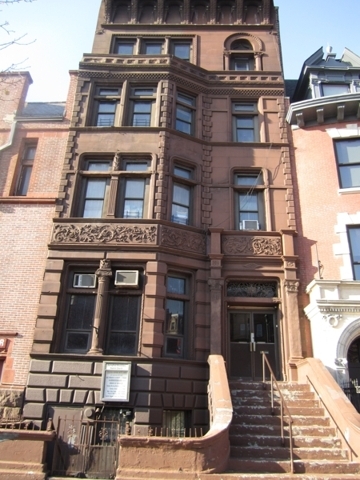 227 Lenox Ave in New York, NY - Building Photo