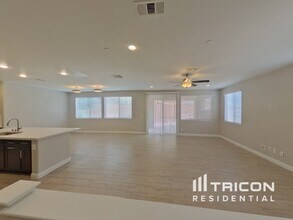 804 Condor Creek Ct in North Las Vegas, NV - Building Photo - Building Photo
