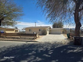 6187 Bagley Ave in Twentynine Palms, CA - Building Photo