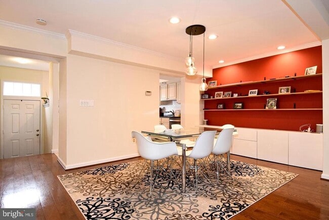 5449 Grove Ridge Way