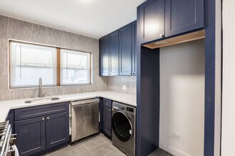 4818 N St Louis Ave in Chicago, IL - Building Photo - Building Photo