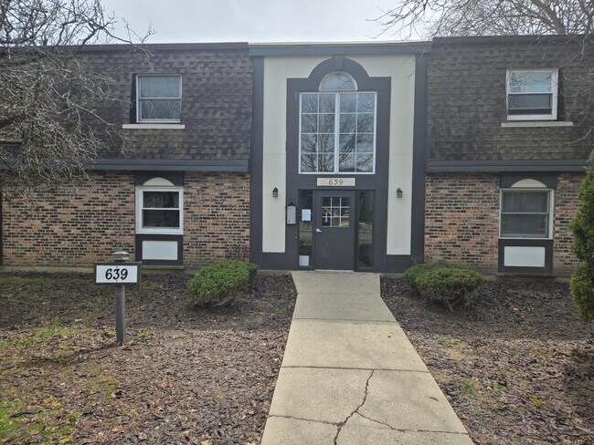 639 Trace Dr in Buffalo Grove, IL - Building Photo - Building Photo