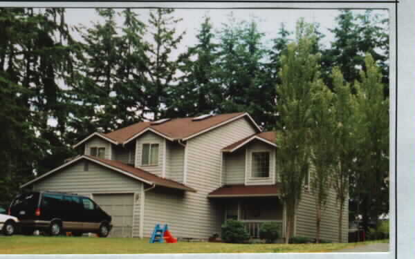 12920 51st Ave NE in Marysville, WA - Building Photo