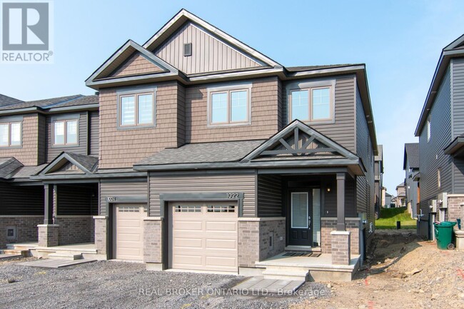 1022 Kijik Cres