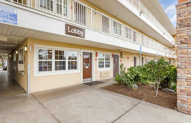 Furnished Studio-Sacramento - Northgate in Sacramento, CA - Building Photo - Building Photo
