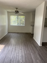 931 N Highland St, Unit 22 in Orange, CA - Building Photo - Building Photo