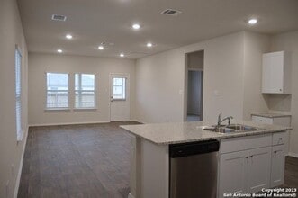 2930 Brogan in New Braunfels, TX - Building Photo - Building Photo