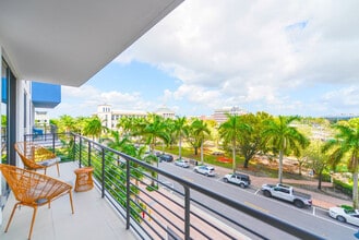 5350 NW 84th Ave in Doral, FL - Building Photo - Building Photo