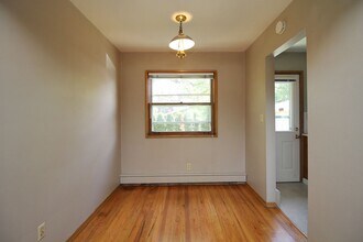 2404-2418 SE 58th in Portland, OR - Building Photo - Building Photo