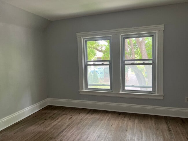 175 Avenue E in Rochester, NY - Building Photo - Building Photo