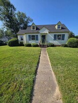 1915 Parlow Dr in Richmond, VA - Building Photo