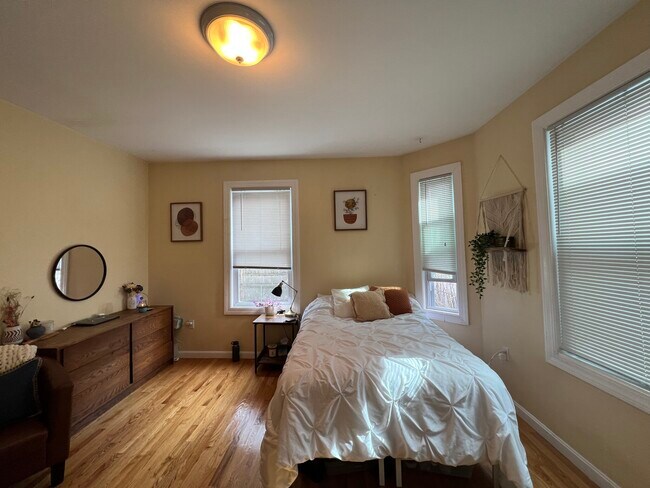 38 Gorham St, Unit 1