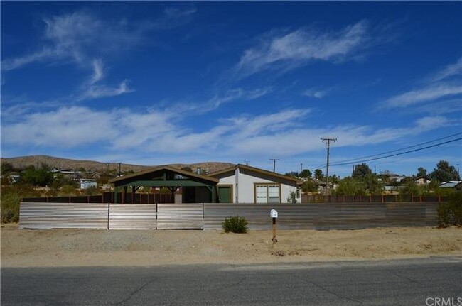 6252 El Reposo St in Joshua Tree, CA - Building Photo - Building Photo