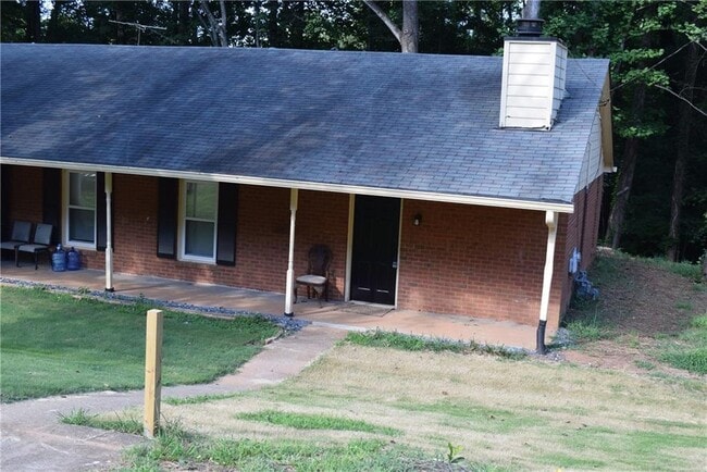 475 Holly Ridge Dr NW in Lilburn, GA - Building Photo - Building Photo