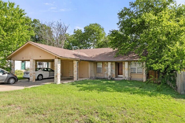 818 Sirocco Dr in Austin, TX - Building Photo - Building Photo
